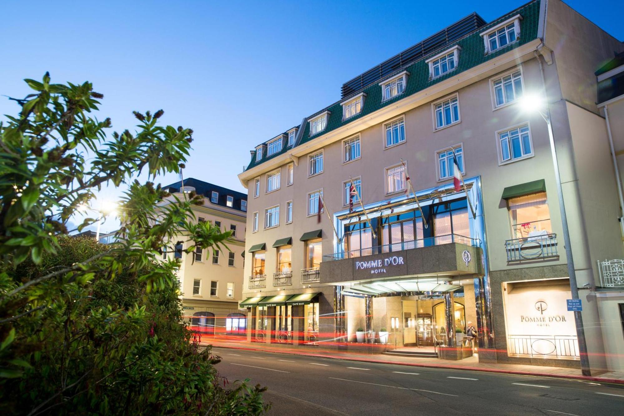 Pomme D'Or Hotel Saint Helier Bagian luar foto