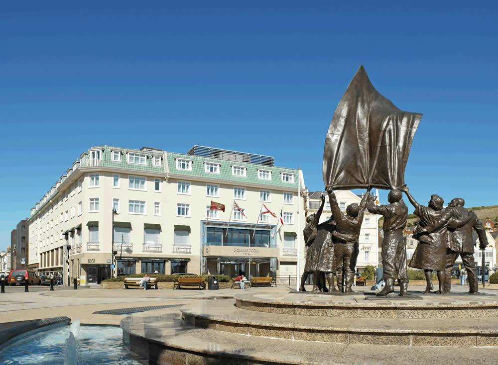 Pomme D'Or Hotel Saint Helier Bagian luar foto